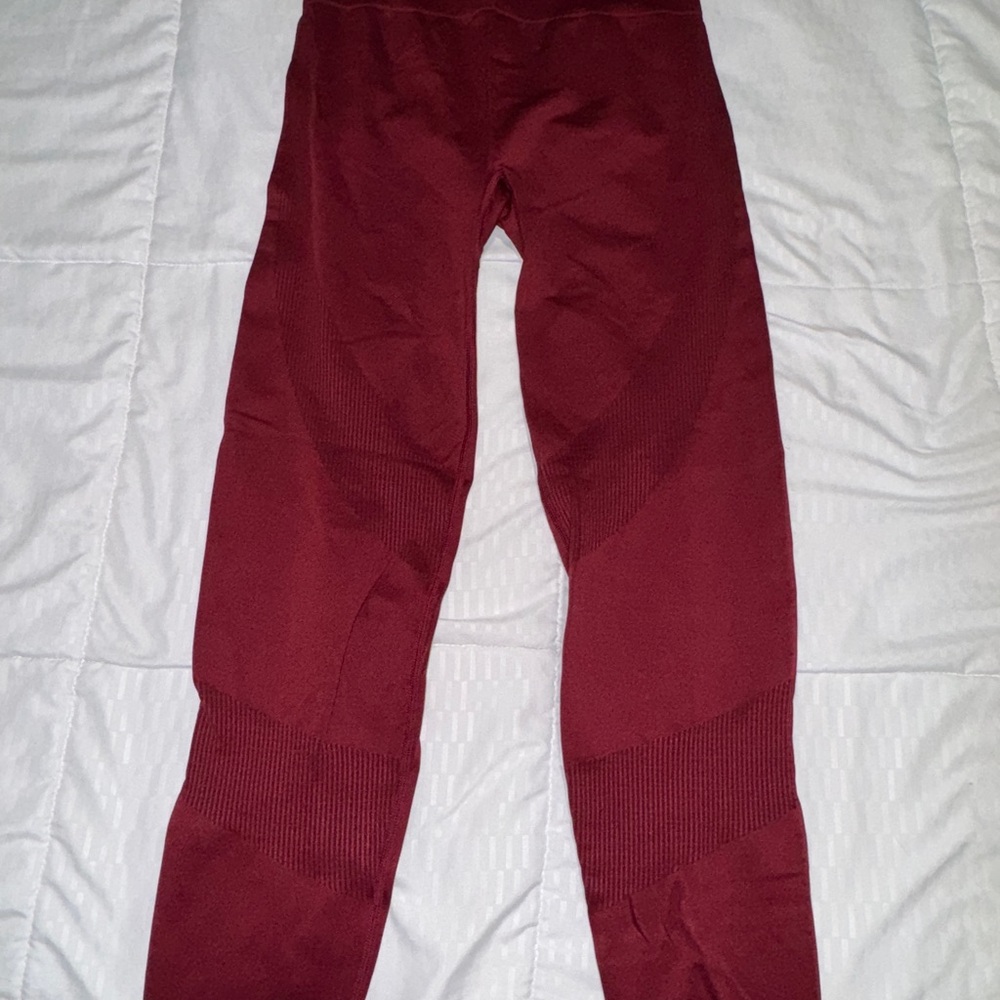PINK Victoria's Secret Burgundy Leggings